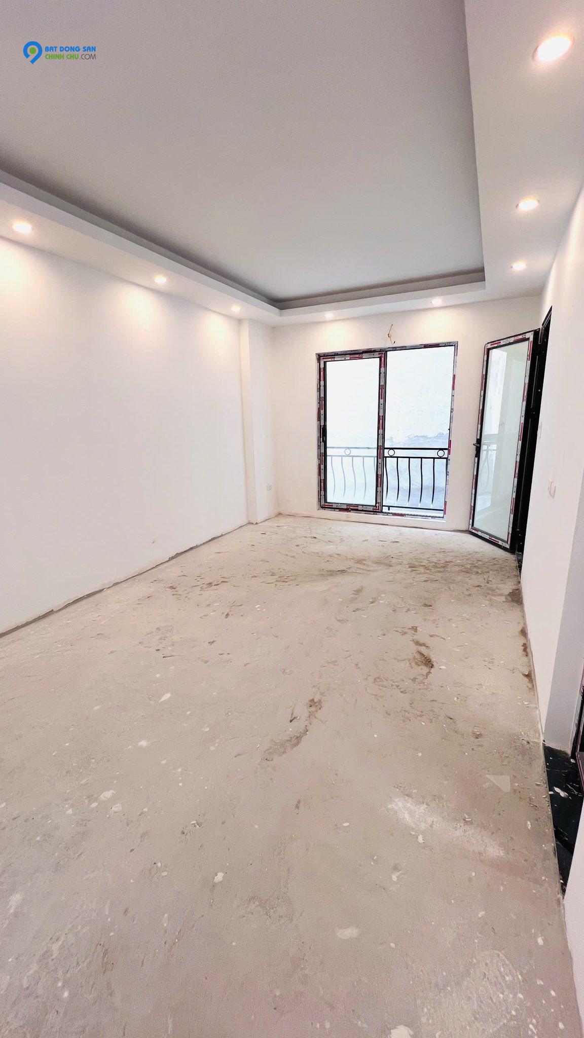 Bán Nhà Trương Định, Hoàng Mai , Mới kooong , thang máy 5T 42m2 3,6m Mặt tiền,giá 8,9 Tỷ