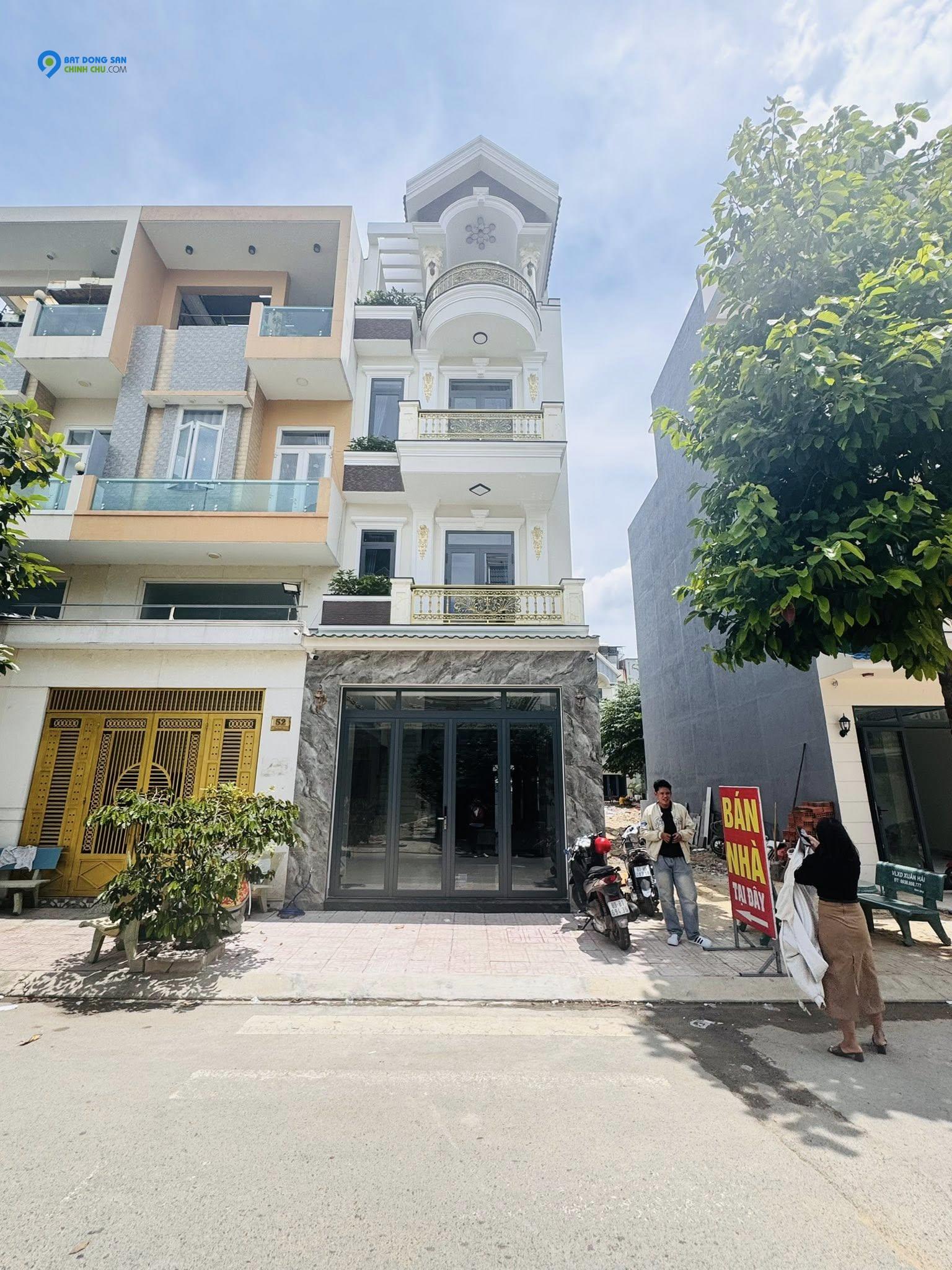 Bán biệt thự liền kề 4 tầng, 64m2, 4PN, Bình Thắng, Dĩ An, Bình Dương. Sổ đỏ, giá 7.2 tỷ.