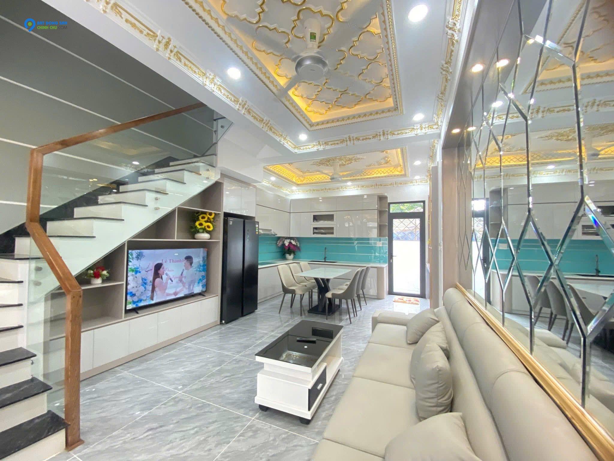 Bán biệt thự liền kề 4 tầng, 64m2, 4PN, Bình Thắng, Dĩ An, Bình Dương. Sổ đỏ, giá 7.2 tỷ.