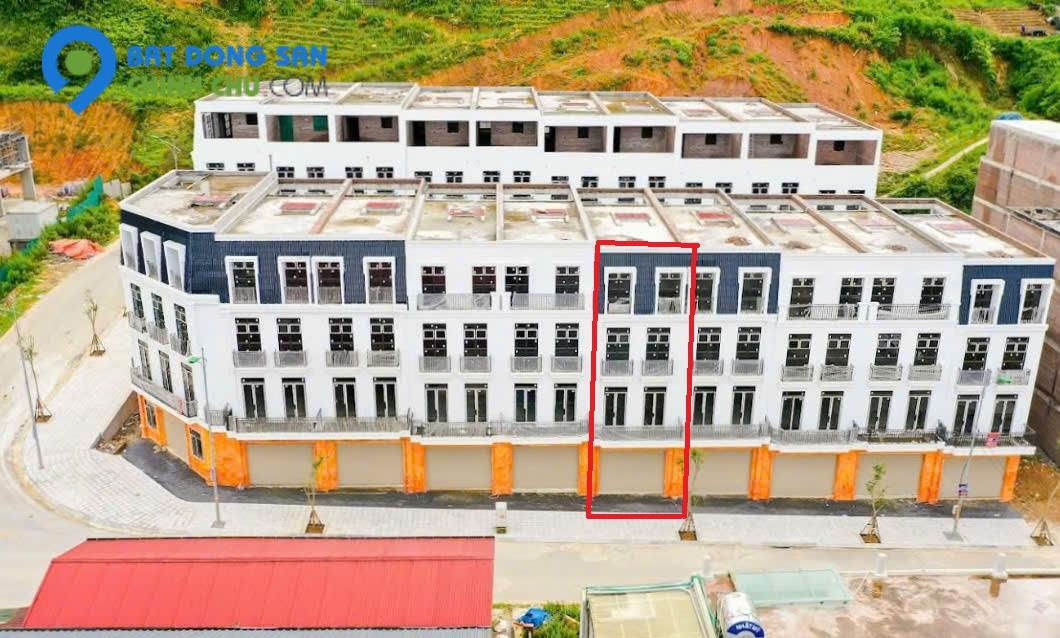 Bán căn liền kề xây sẵn 4 tầng đường T9 KĐT Tây Bắc - Sapa. Giá chỉ 5,8 tỷ cả nhà và đất