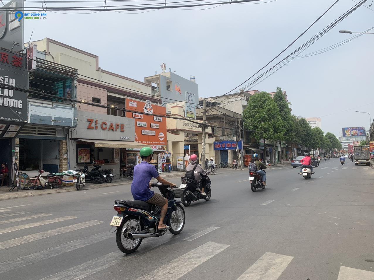 Bán căn nhà khu Tân Mai gần cổng chào Phường Tân Mai giá chỉ 3 tỷ