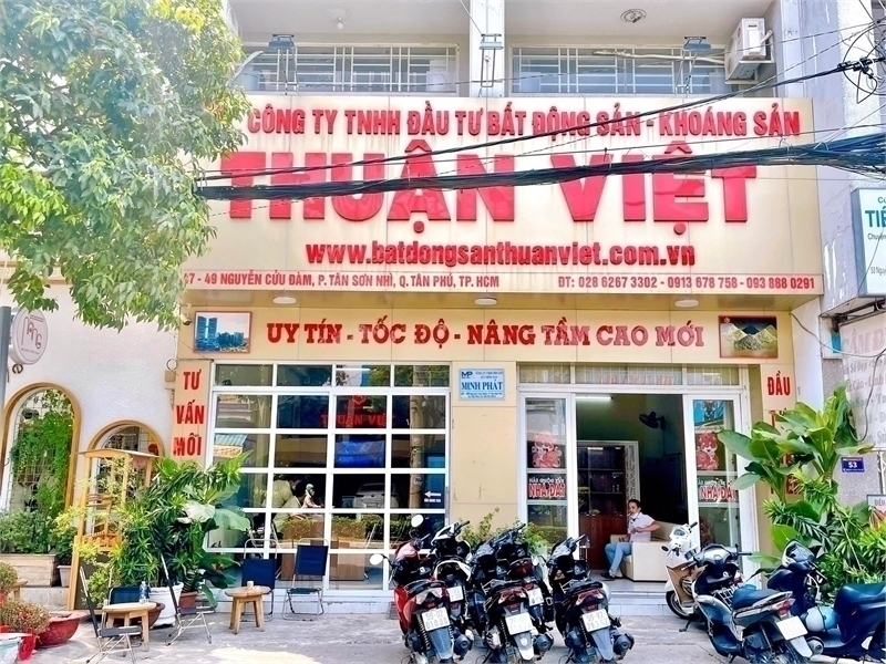 Bán đất mặt tiền 65 Huỳnh Thiện Lộc, Tân Phú, DT 2600m2, giá 185 tỷ