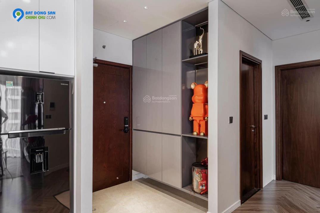 Bán gấp căn 2 ngủ! Nhà đẹp, nội thất nhập khẩu, 86 m2, tầng trung, sổ đỏ