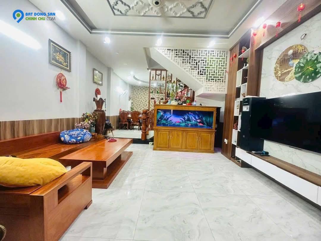 Bán nhà 1 trệt 2 lầu hẻm ô tô đường Phạm Hồng Thái, P7, Vũng Tàu.
