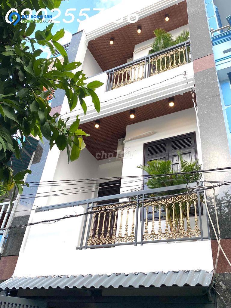 Bán nhà 2 tầng tại Quận 4 - 2PN, 1WC, pháp lý đầy đủ, giá chỉ 1,7 tỷ