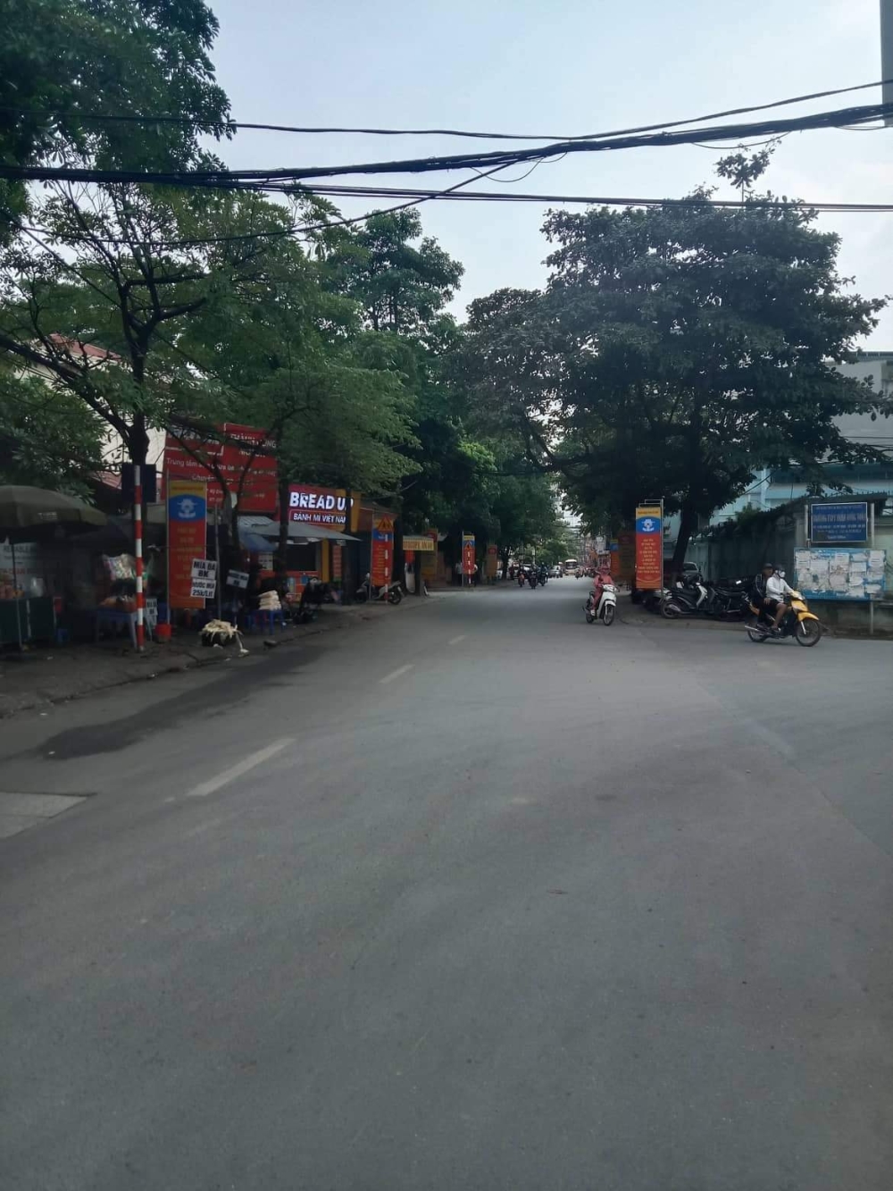 Bán nhà 220m2 Lê Văn Lương kéo dài Thanh Xuân kinh doanh.180 triêu/m2