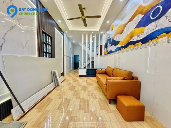 Bán nhà 2MT TL29 có nhiều cửa sổ thoáng mát gần ngã tư ga Thạnh Lộc
