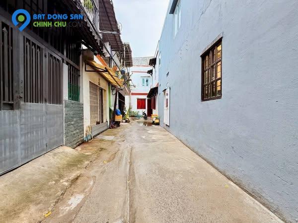Bán nhà 2MT TL29 có nhiều cửa sổ thoáng mát gần ngã tư ga Thạnh Lộc