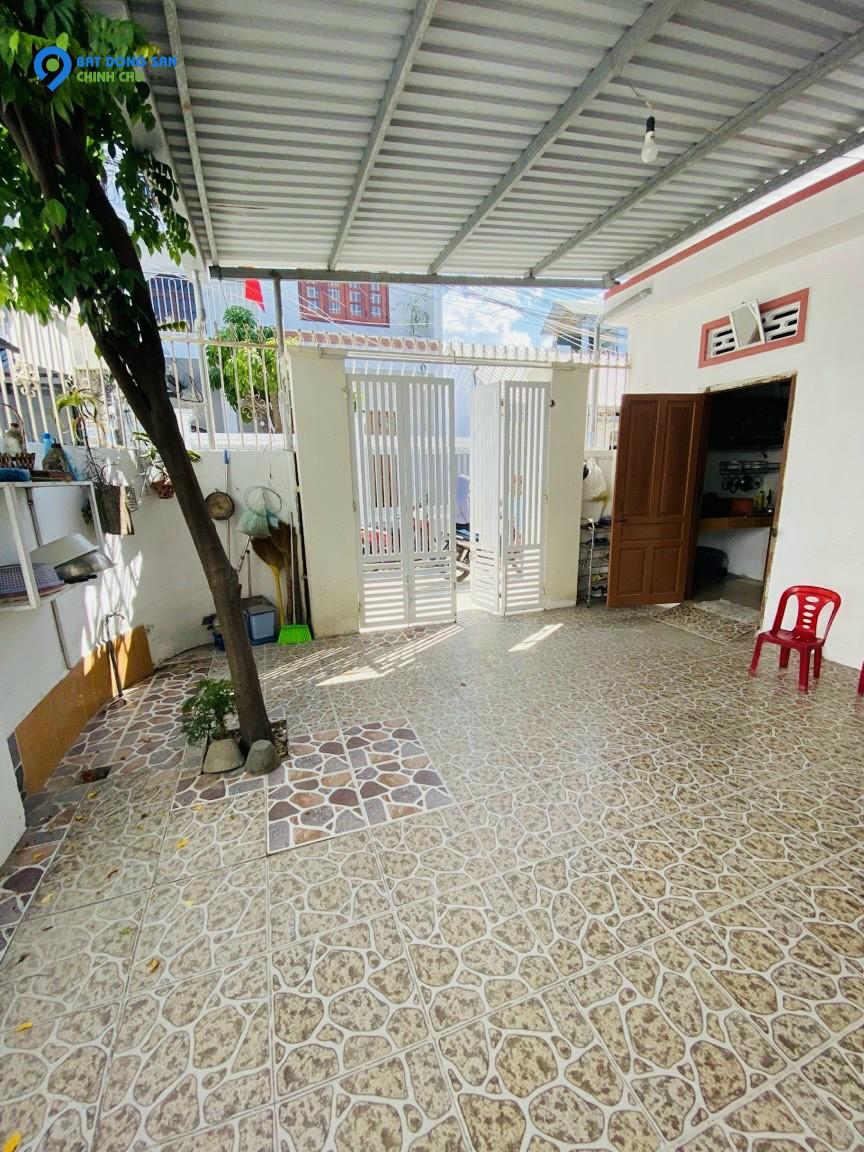 Bán nhà 2MT cấp 4 Phước Long, Nha Trang ngang 9m, Giá 4,2 tỷ