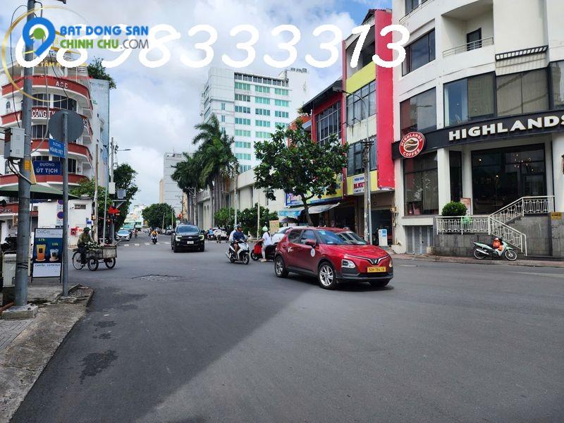 Bán nhà Góc 2 Mặt tiền 41 Hoàng Việt & Út Tịch, DT 6.2x16m, 6 tầng thang máy, khu VIP sân bay quốc tế Tân Sơn Nhất, P.4, Q.Tân Bình