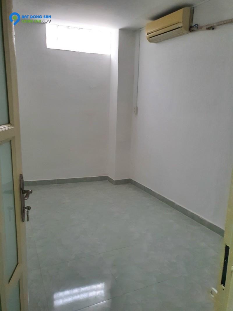 Bán nhà Hoàng Hoa Thám - Hẻm 5m - 70m2 = (5.5x11.5)m - 320/Y