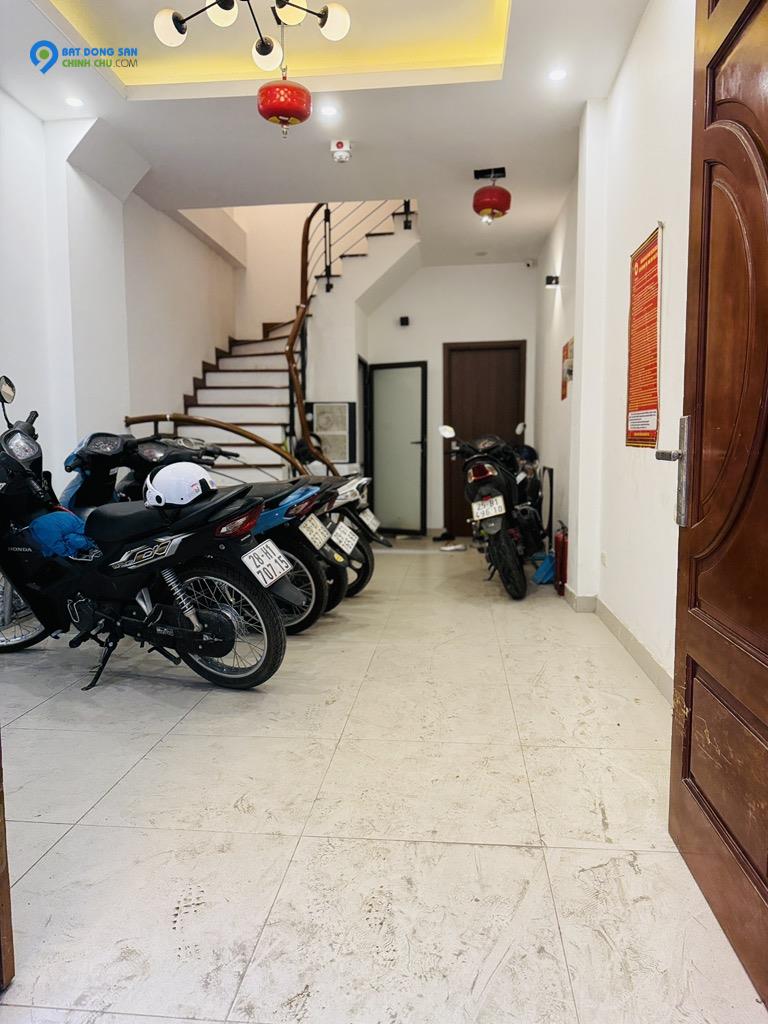 Bán nhà Hoàng Văn Thái, phân lô, ô tô vào nhà, kinh doanh, 52m2, 5 tầng, 13,88 tỷ.
