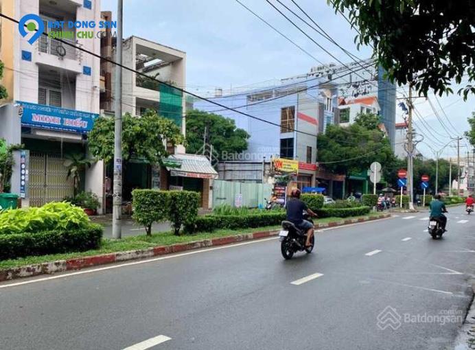 Bán nhà MT Nguyễn Cửu Đàm, P. Tân Sơn Nhì, Tân Phú, giá 16.5 tỷ TL chính chủ 124m2