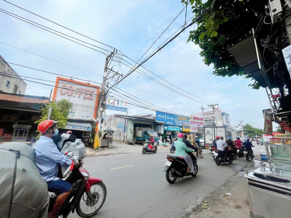 Bán nhà Mặt Tiền đường  Thành Công P.Tân Thành Q.Tân Phú dt;4x18m nhà 2 lầu st mới đẹp giá chỉ 11.2 tỷ tl