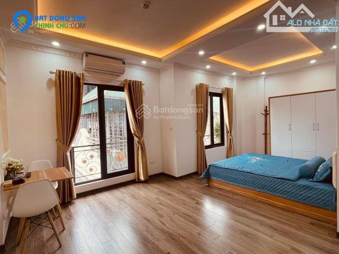 Bán nhà Nguyễn Khánh Toàn lô góc 40m2, 5 tầng MT 6m giá 5.x tỷ, ô tô gần, 3 bước ra đường 0976388663