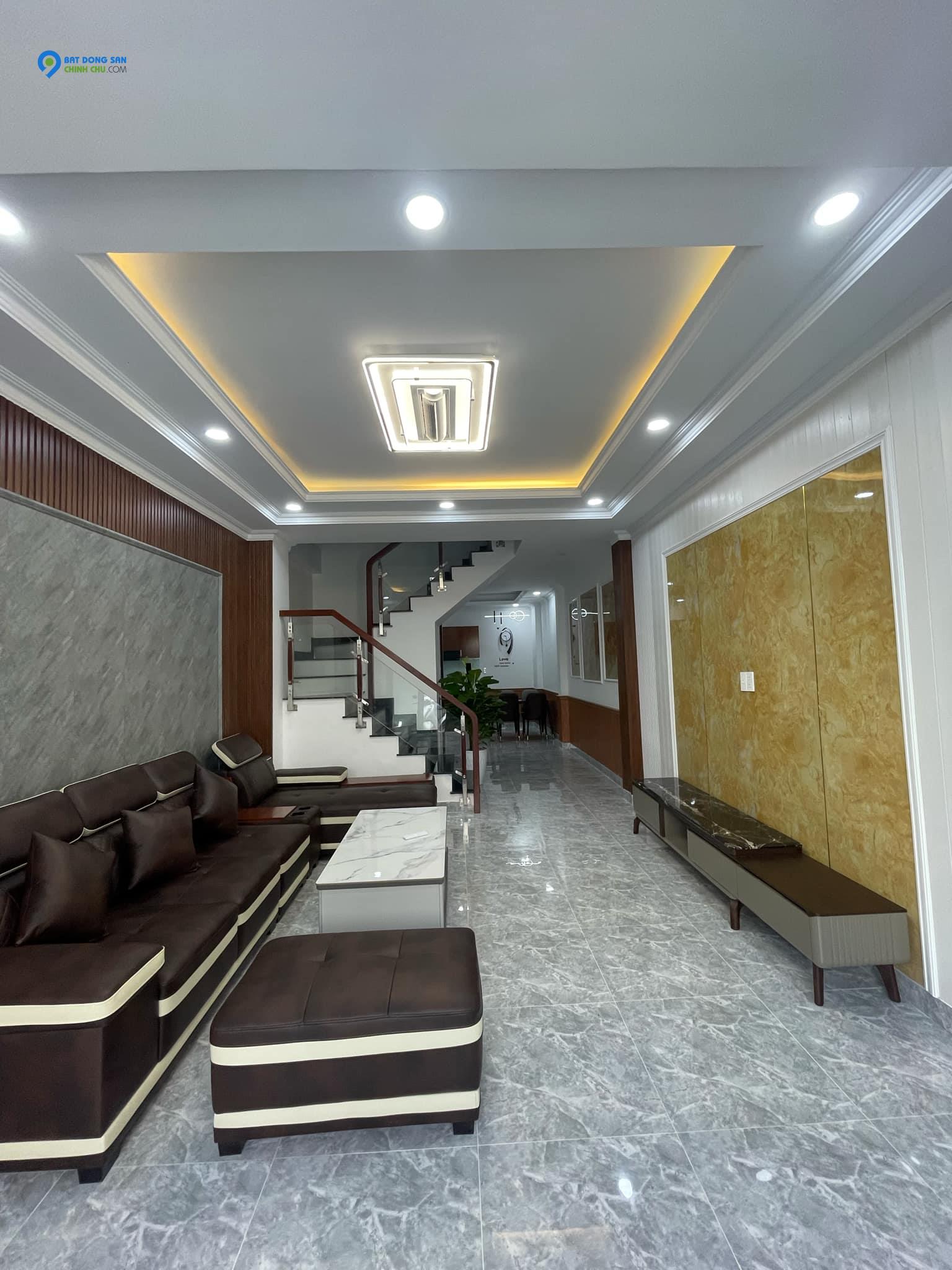 Bán nhà Nguyễn Thị Thập 52m2, nhà mới, kế chợ Tân Mỹ, giá 5.2 tỷ