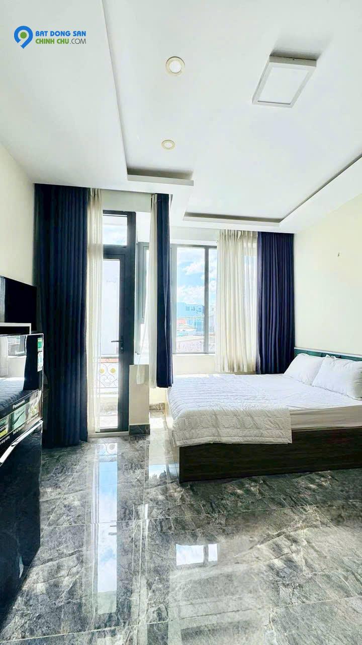 Bán nhà Quận 4- Doanh thu 3.6 tỷ/5năm- 6 Tầng 8 Căn hộ cao cấp duplex 52m2- HXH Nguyễn Khoái: 12 Tỷ
