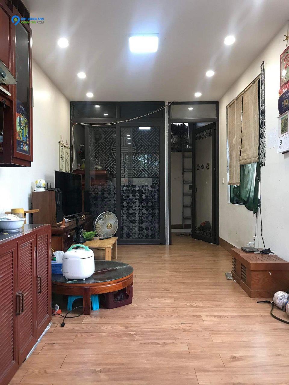 Bán nhà Tây Sơn 30m2 x 3T, Ô TÔ, nhỉnh 2 tỷ