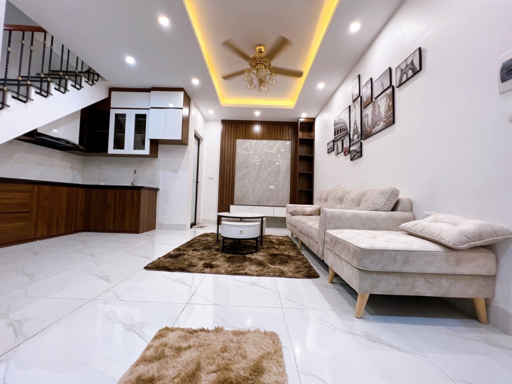 Bán nhà Trường Chinh, Đống Đa, 30m2, MT 5,6m Chỉ 3,2 tỷ