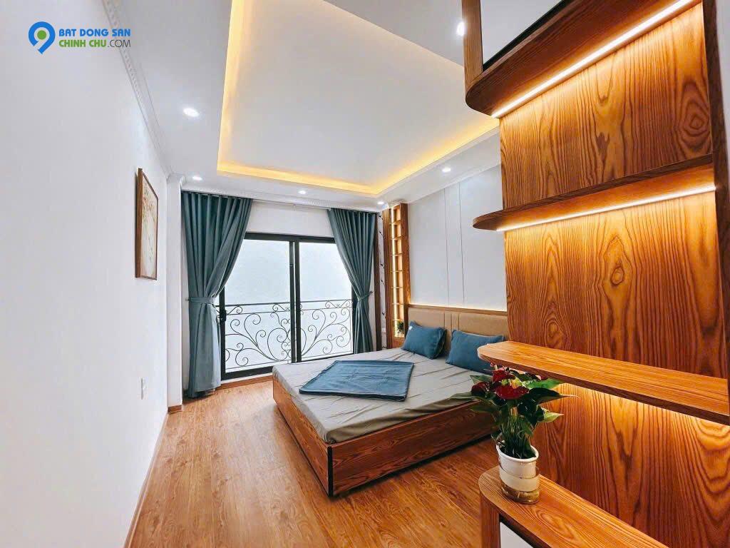 Bán nhà Trương Định 5 Tầng Thang Máy Mới Kính Koong 42m Nhỉnh 8 Tỷ