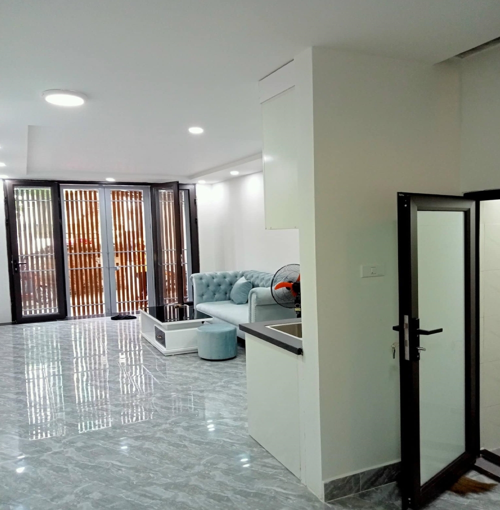 Bán nhà Trương Định - View sân chơi  33m2 x 4 tầng đủ 3 ngủ. 3,98 tỷ có thương lượng.