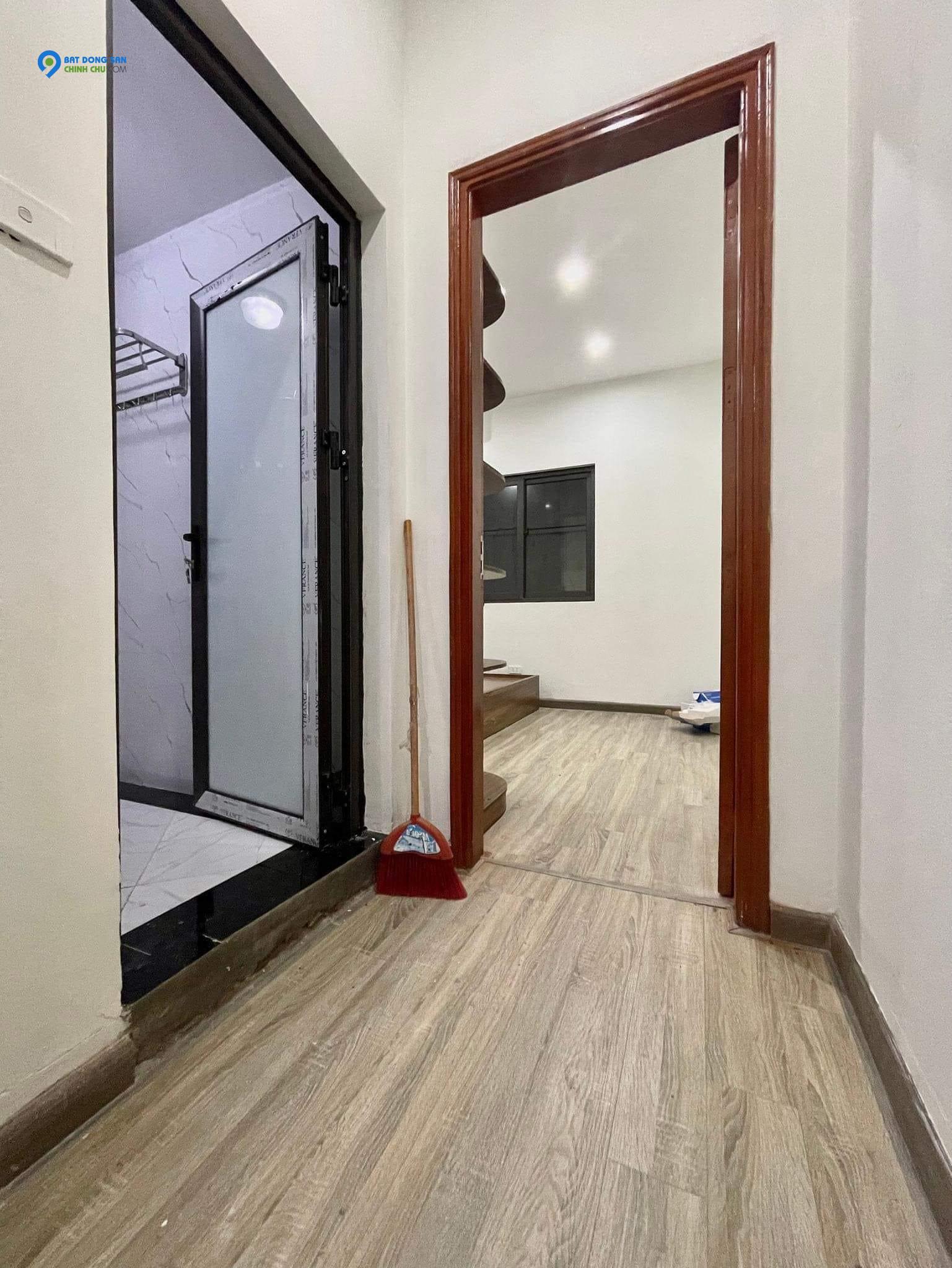 Bán nhà đẹp Đại Từ - Linh Đàm, 42m2, 4 tầng, MT 4m. Ngõ nông, giá rẻ nhất khu vực 4,15 tỷ