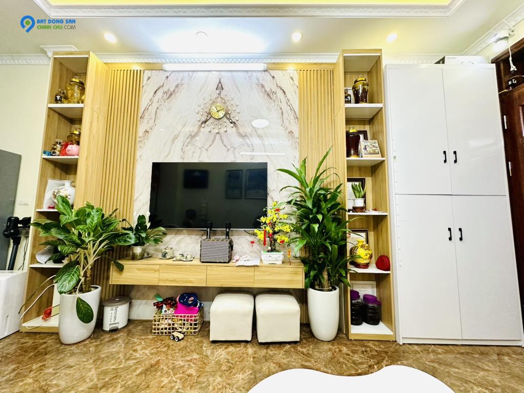 Bán nhà đẹp gần Aeon Mall Long Biên, gần ô tô, nội thất xịn, sổ đẹp , tặng full nội thất