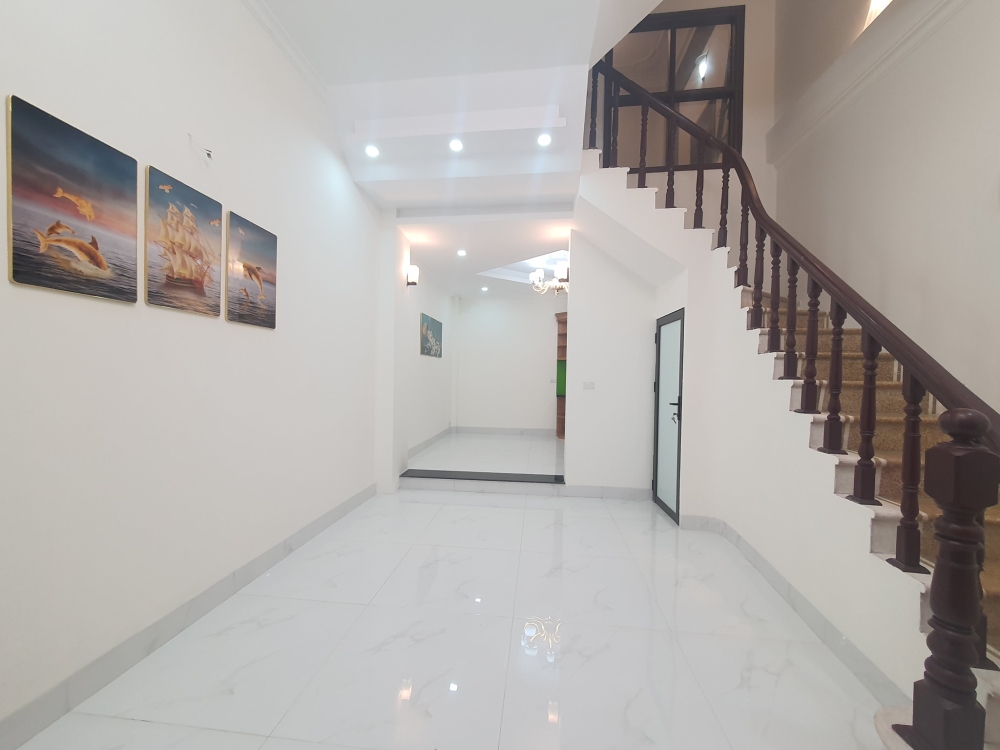 Bán nhà đẹp nhất, Lạc Trung,Hai Bà Trưng,40m2,MT 6m,kinh doanh,ô tô,hơn 8tỷ.0782479469