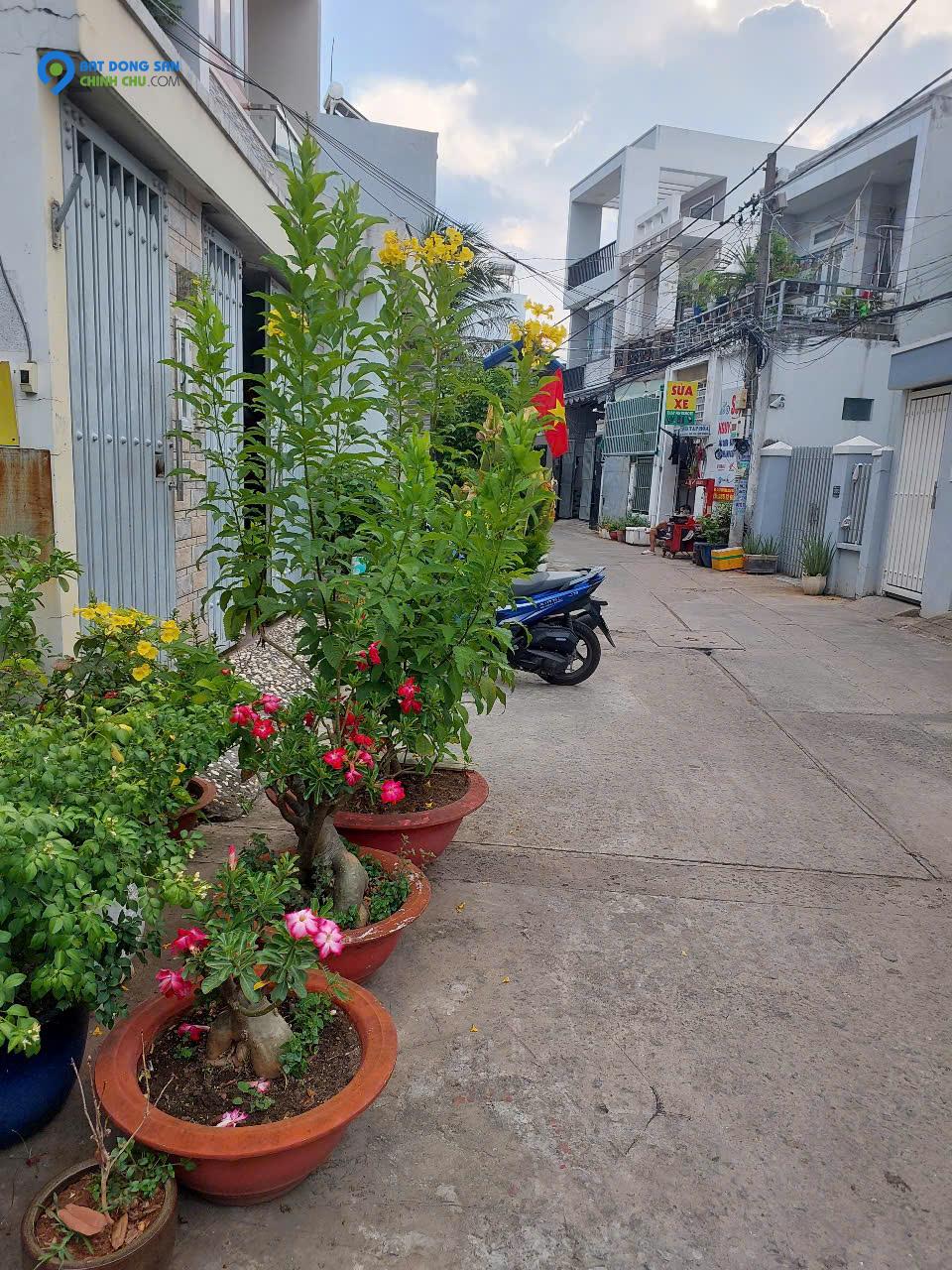 Bán nhà  gần Phú Mỹ Hưng,Huỳnh Tấn Phát,Phú Thuận,Quận 7, giá chỉ 3,95 tỷ.gọi ngay 0849131413 xem nhà