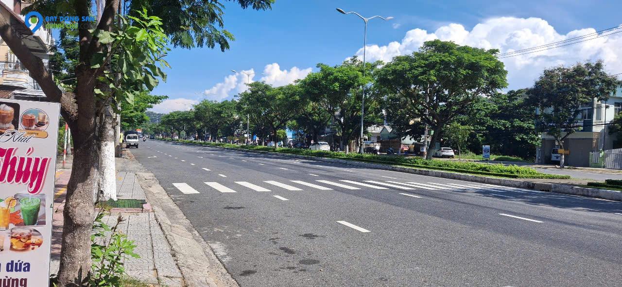 Bán nhà mặt tiền Lê Văn Hiến, Hoà Hải, Ngũ Hành  Sơn, 135m2, 2 tầng, giá 13.5 tỷ