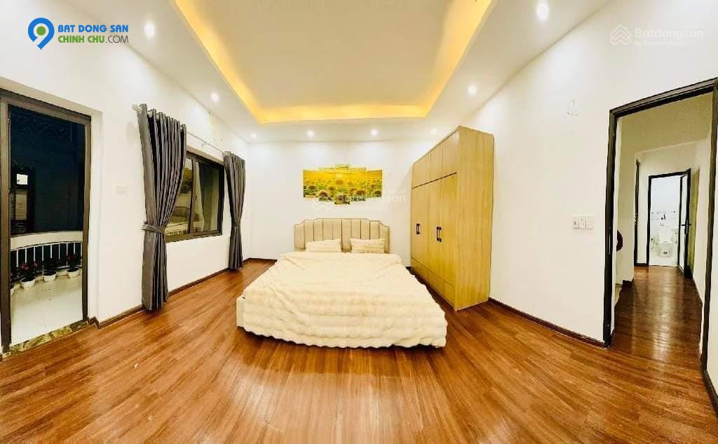 Bán nhà ngõ 521 Trương Định: 44m2 4 tầng, oto đỗ cổng, trước nhà rộng, thoáng sáng, chỉ 4,9 tỷ