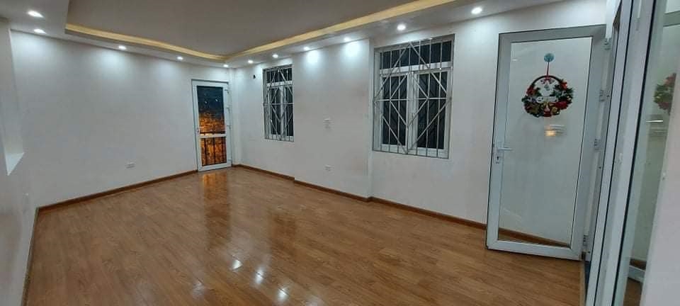 Bán nhà phố Minh Khai, NGÕ NÔNG - GẦN PHỐ -  43M2_5 TẦNG_4,58 TỶ