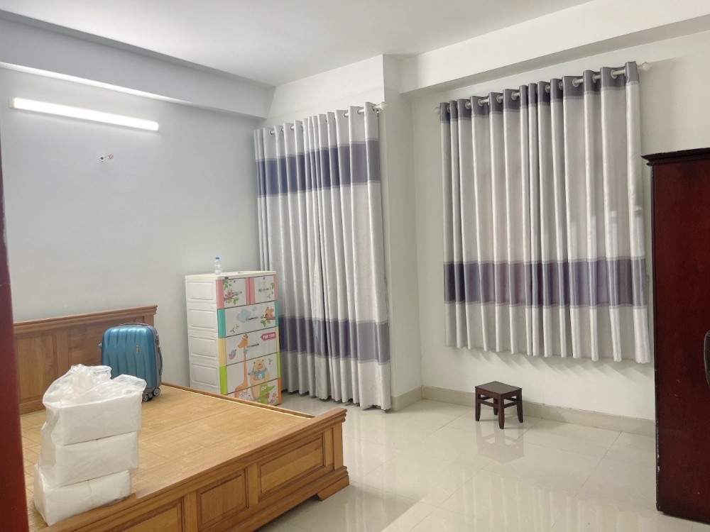 Bán nhà sát MT Phan Văn Trị Bình Thạnh, Hẻm 3m, 60m2 Nở hậu, Nhỉnh 5tỷ.