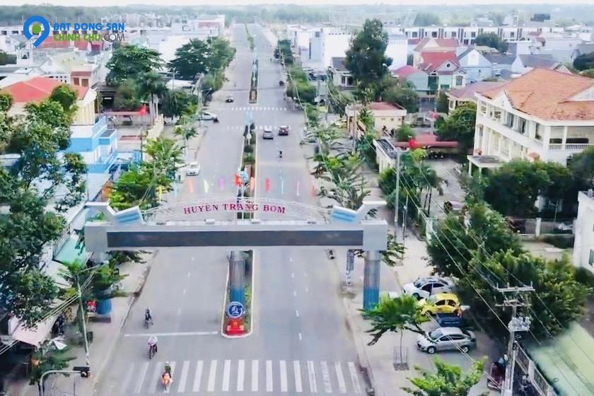 Bán nhà trọ Trảng Bom, 1 kiot và 4 phòng, giá 2.6 tỷ