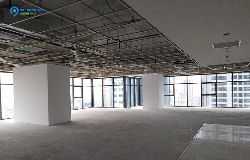 Bán văn phòng quận Cầu Giấy, 1150m2, bàn giao hoàn thiện cao cấp, view toàn thành phố