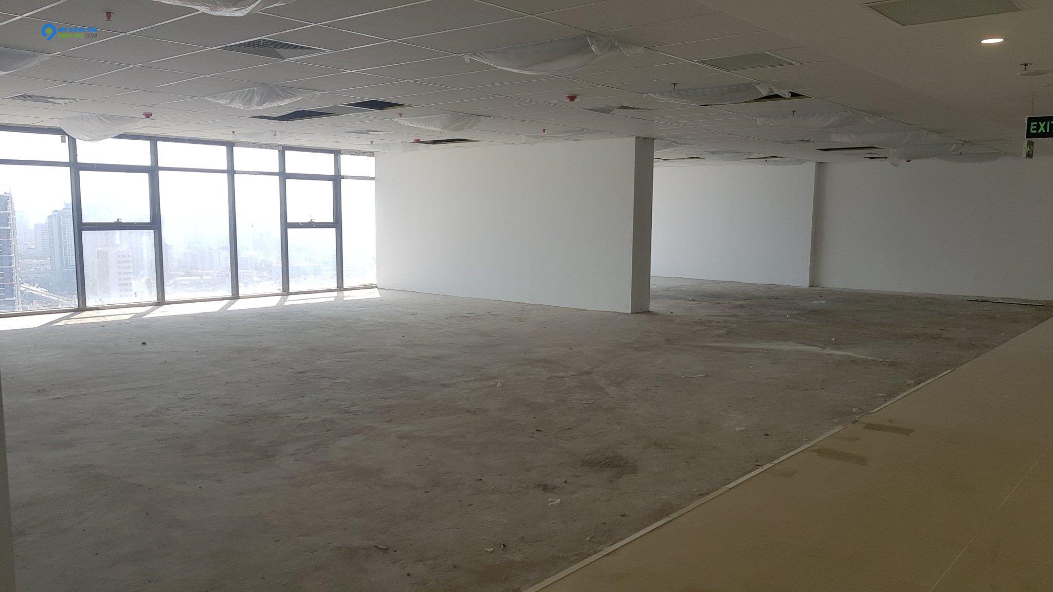 Bán văn phòng quận Cầu Giấy, 1150m2, bàn giao hoàn thiện cao cấp