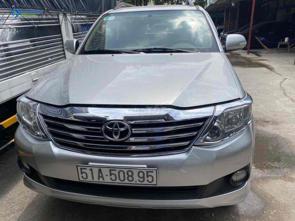 Bán xe Toyota Fortuner AT sx 2013   Thị trấn Tân Túc, Huyện Bình Chánh, Tp Hồ Chí Minh