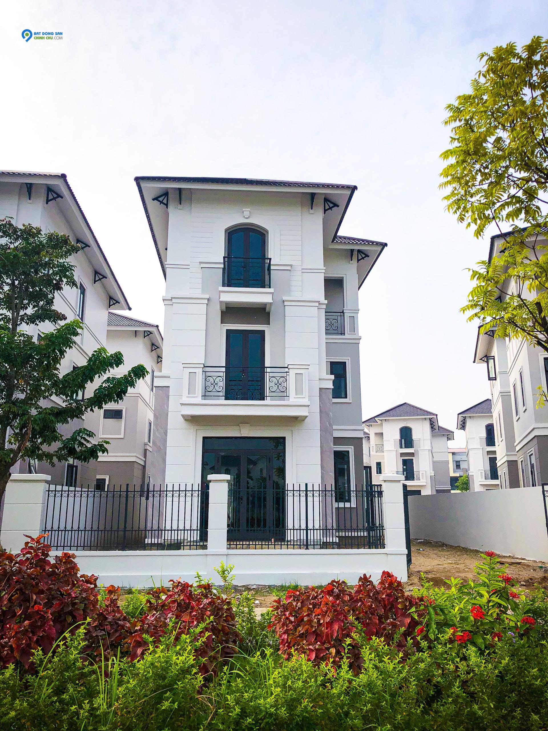 Biệt thự Centa Villas Từ Sơn 216m2 hướng nam giá 13,72 tỷ