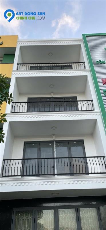 CHỦ CẦN BÁN GẤP NHÀ MT HÙNG VƯƠNG PHÚ YÊN GIÁ 10 TỶ