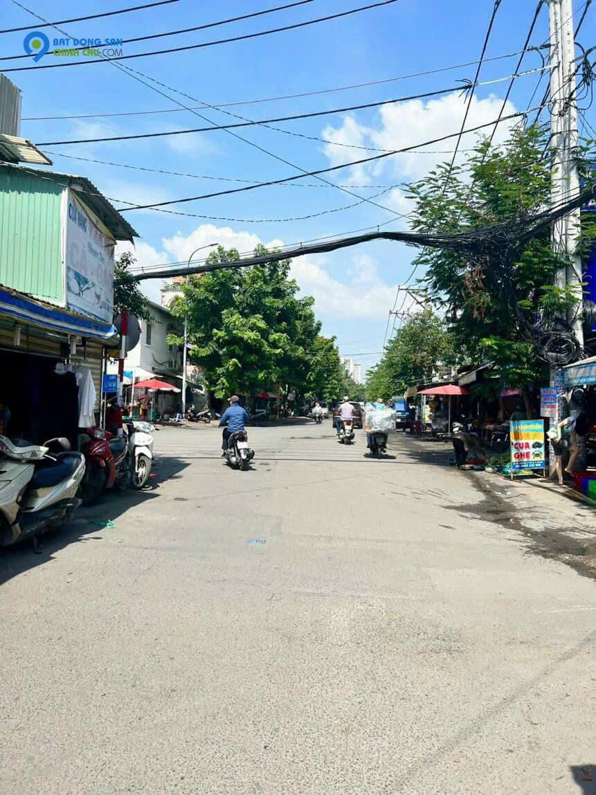 CƠ HỘI CUỐI CÙNG Sở hữu đất mặt tiền đường Lê Văn Thịnh, Quận 2 với giá cực kỳ hấp dẫn!