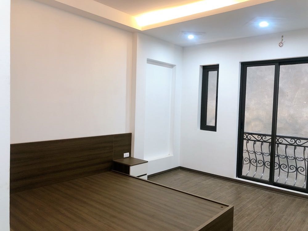 Cần BÁN NHÀ Phố YÊN LẠC building, 5 tầng, 45m2, thang máy chuẩn 5 sao, nội thất sịn sò, vị trí đắc địa, TRUNG TÂM QUẬN HAI BÀ TRƯNG