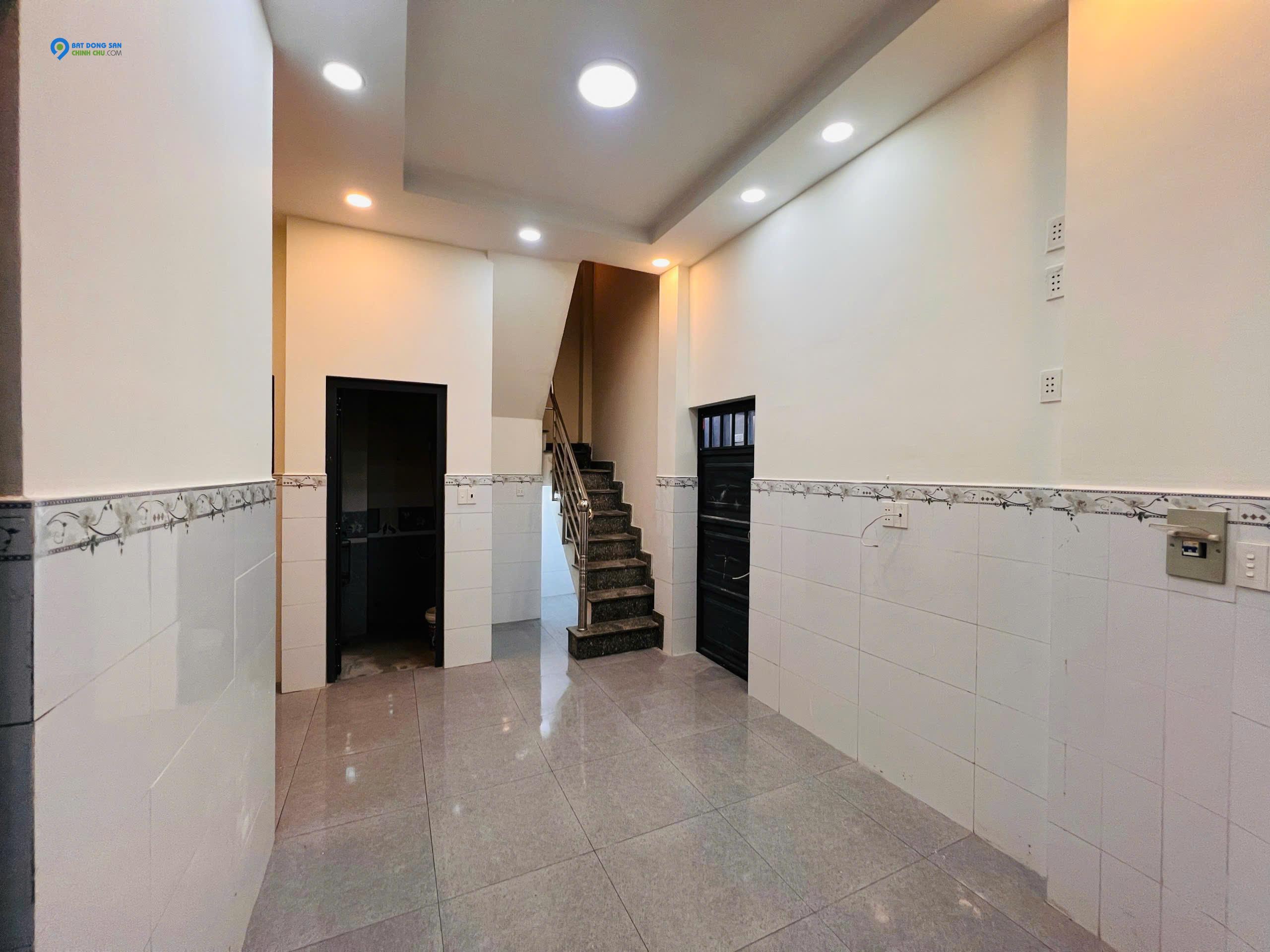 Cần Bán Gấp Nhà 34m2,4T, 5PKK, Lô Góc, Trần Hưng Đạo, P PNL, Q1, Chỉ 8,2 Tỷ