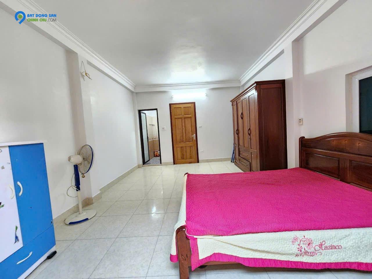 Cần Bán Nhà Nam Dư Lĩnh Nam 42m 5 Tầng 5 phòng Tặng Hết Nội Thất Sổ Đỏ