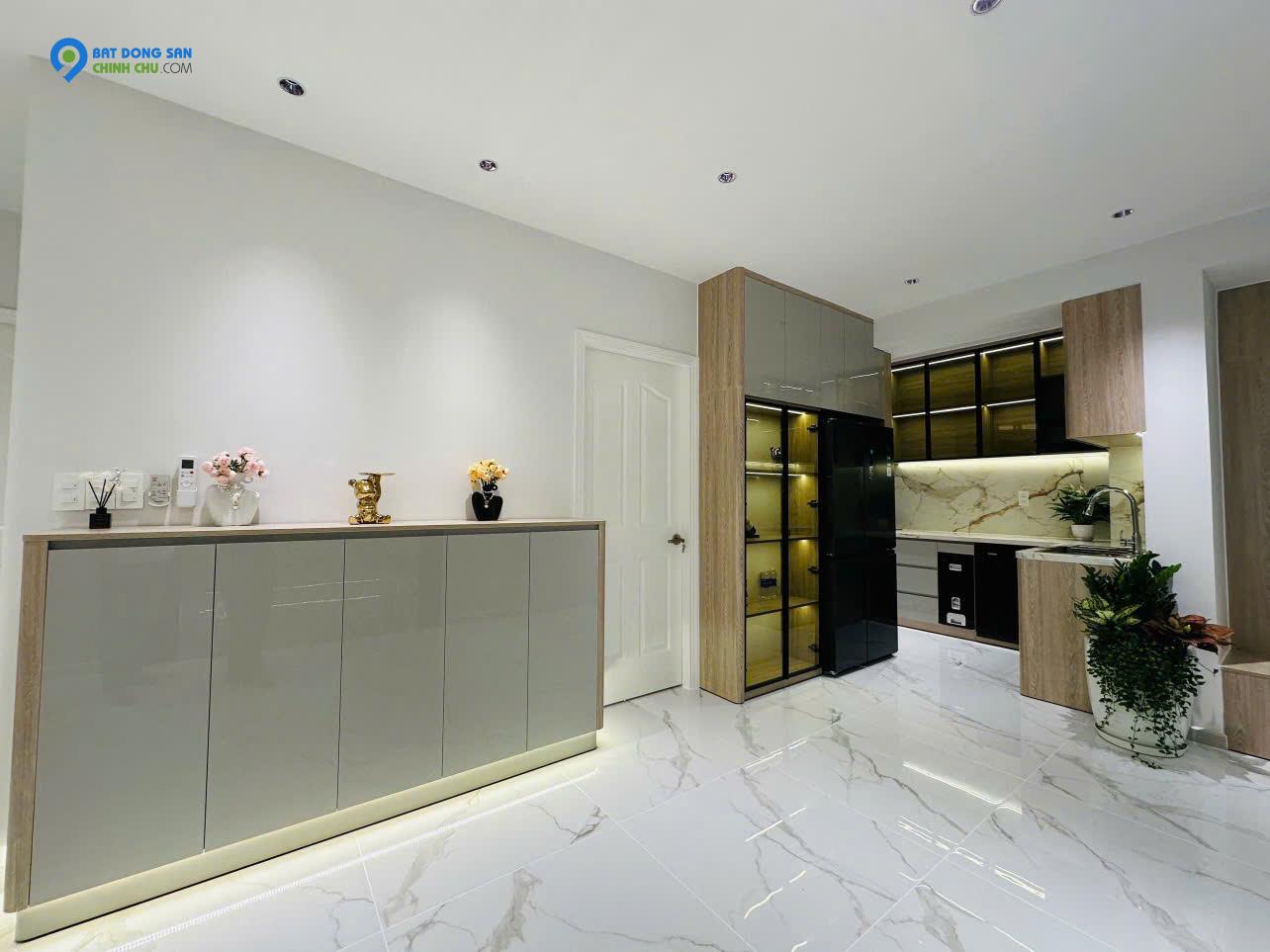 Căn hộ Sky Garden 3, 3 phòng ngủ 2 toilet. View sông thoáng mát. Giá 5.95 tỷ. LH 0909 332 839 Mr. Lộc