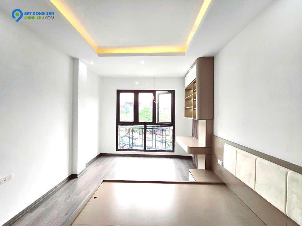Cầu Giấy nhà mới tinh, 30m2, ngõ rộng, gần phố, 6 tầng thang máy, 8 tỷ