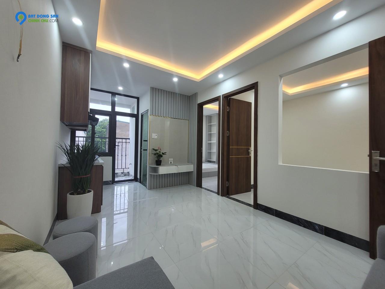 Chính chủ bán chung cư P1 Chùa Láng,50m2,giá 950tr