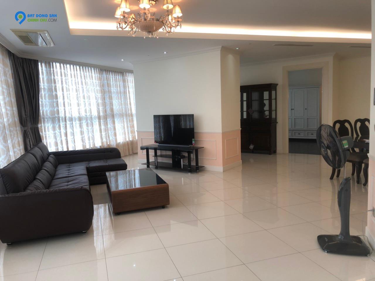 Cho thuê căn hộ tòa B Keangnam 206m2, 4 ngủ full nội thất vào ở luôn evzese