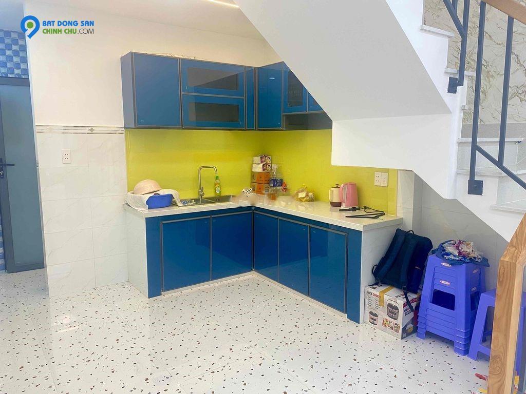 Cho thuê nhà 3 tầng, 4PN, 130m², Phan Huy Ích, Tân Bình - 13 triệu