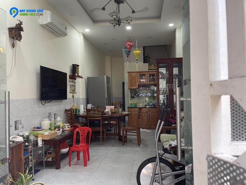 Cho thuê nhà Nguyển Đình Chiểu, P4, Q3, 30m2, 4 tầng, hẻm kinh doanh.