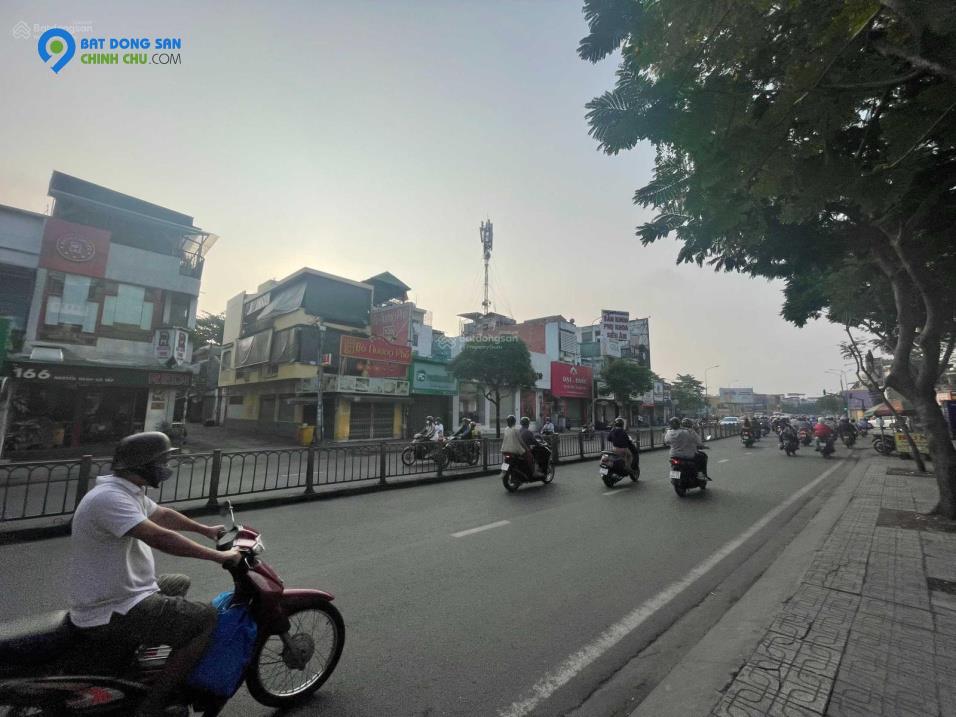 Cho thuê nhà góc 2MT 166 Nguyễn Oanh, Gò Vấp. DT: 4.5x25m, 3 tầng